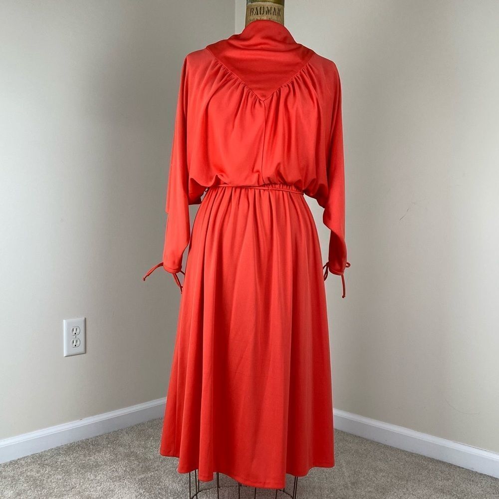 VTG 70s Coral Red Midi Dress Flowy Tie Waist Boho Casual Dolman Small